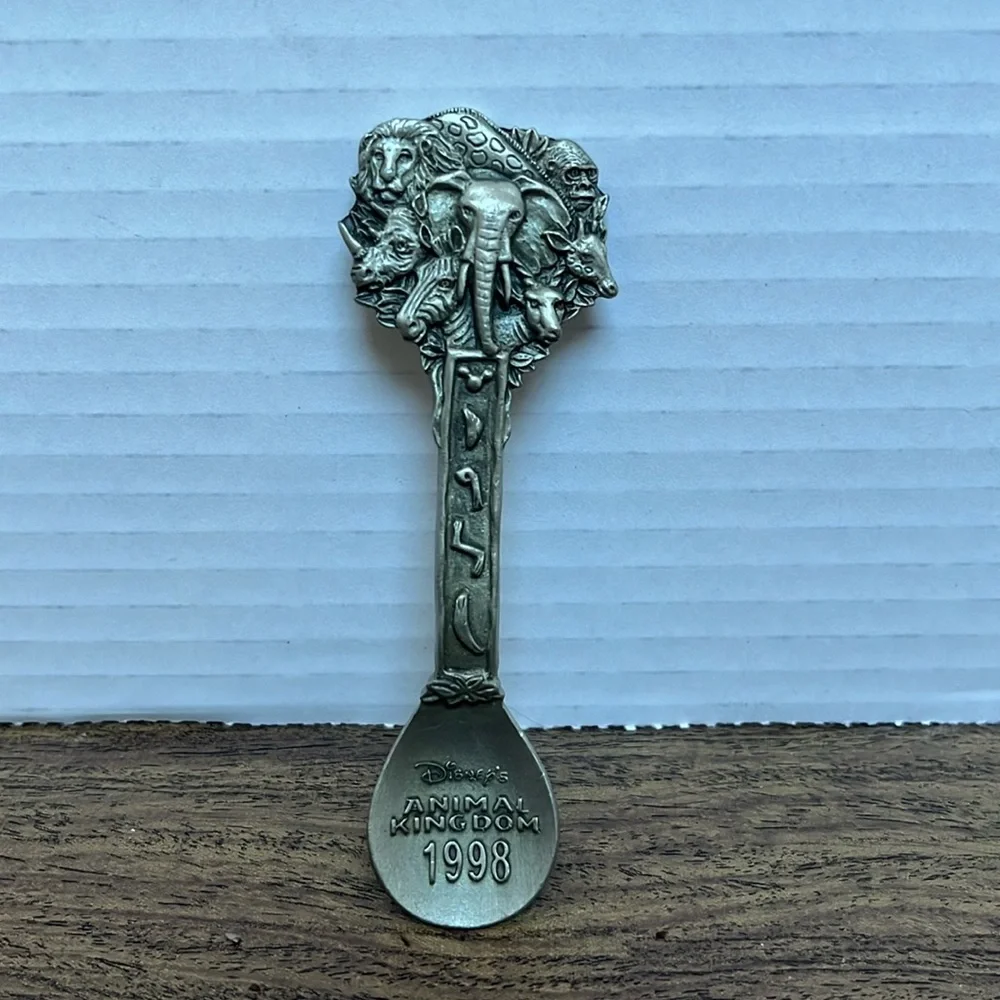 Disney Vintage 1998 The Animal Kingdom Souvenir Collectible Pewter Spoon